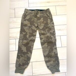 prAna camo pants - size 6